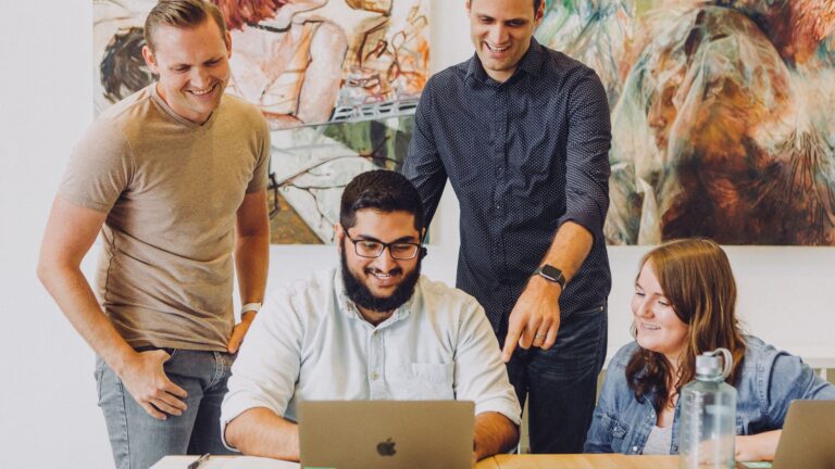 Navigating the Challenges of Building and Managing Remote IT Teams